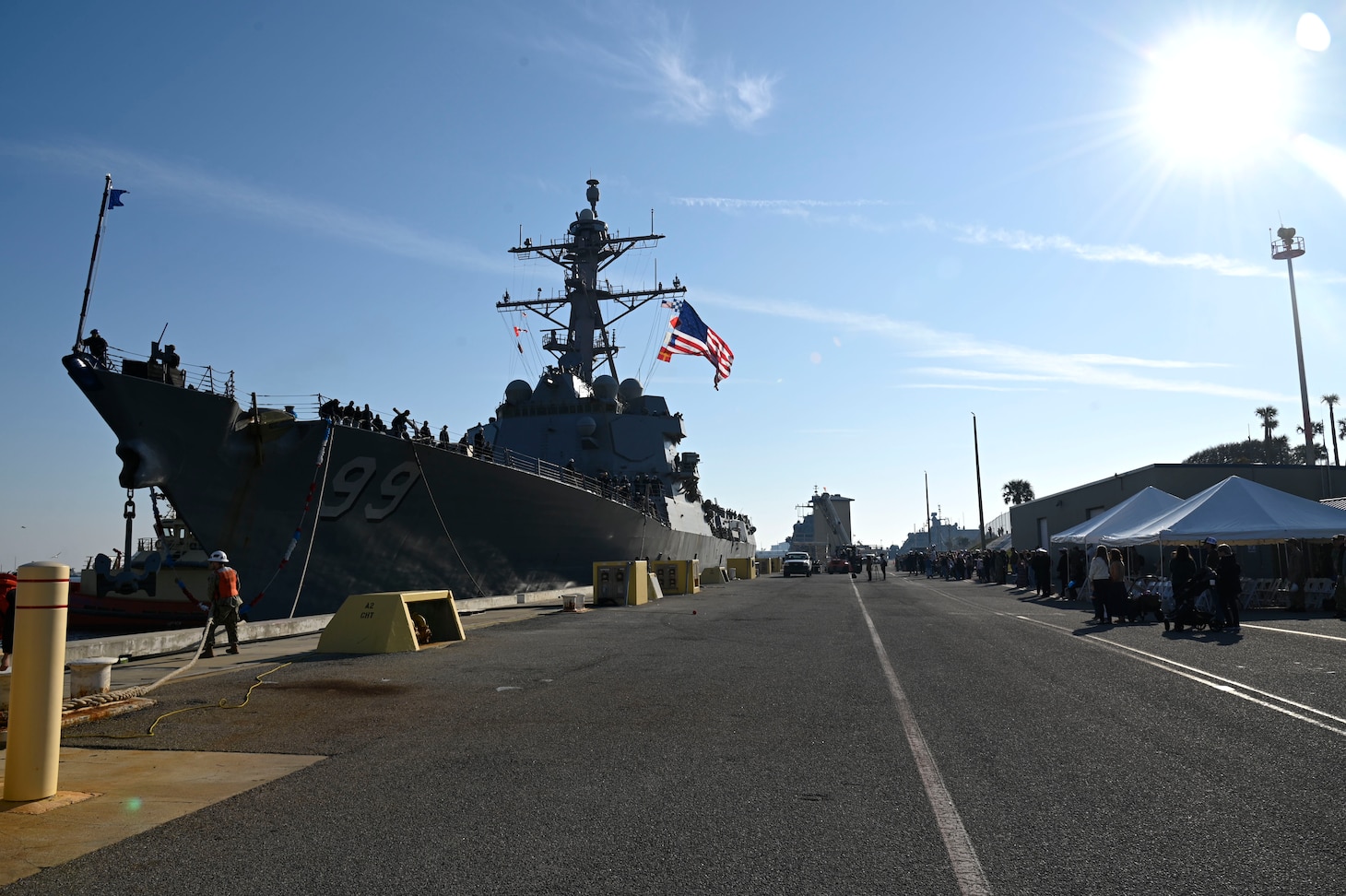 USS Farragut (DDG 99) moors at U.S. Naval Station Mayport, Fla., following a deployment to the U.S. Southern Command area of responsibility supporting Joint Interagency Task Force (JIATF)-South’s counter-narcotics operations in the Caribbean Sea. USNAVSOUTH/FOURTHFLT is the trusted maritime partner for Caribbean, Central and South America maritime forces leading to improved unity, security and stability.