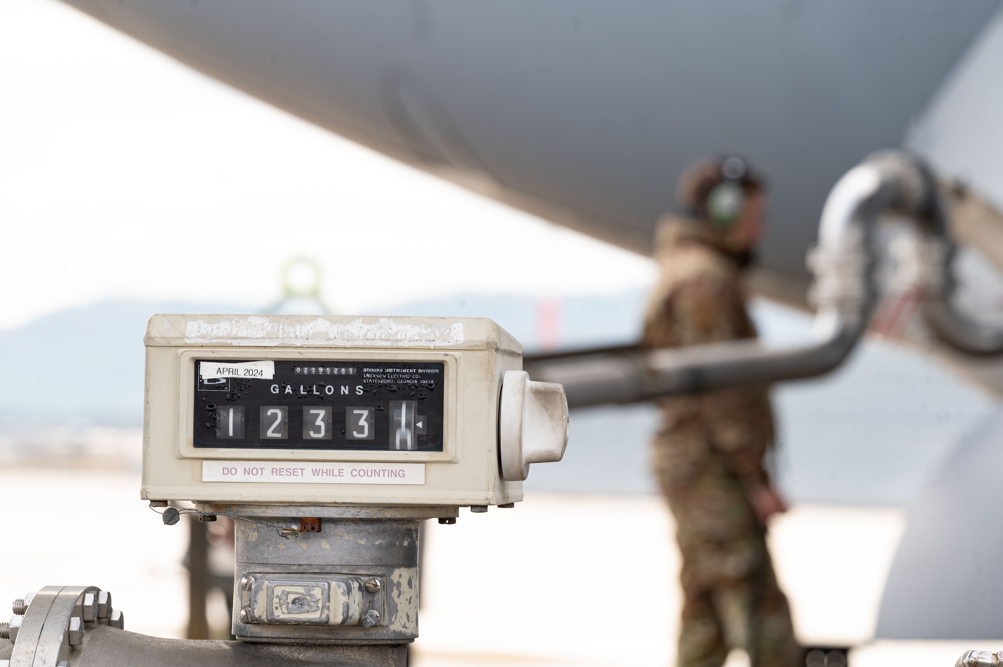 The 86th LRS Fuels Management Flight refuels a C-17 on the Ramstein Air Base flightline.