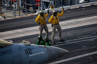 USS Abraham Lincoln (CVN 72) flight operations in the Pacific Ocean.