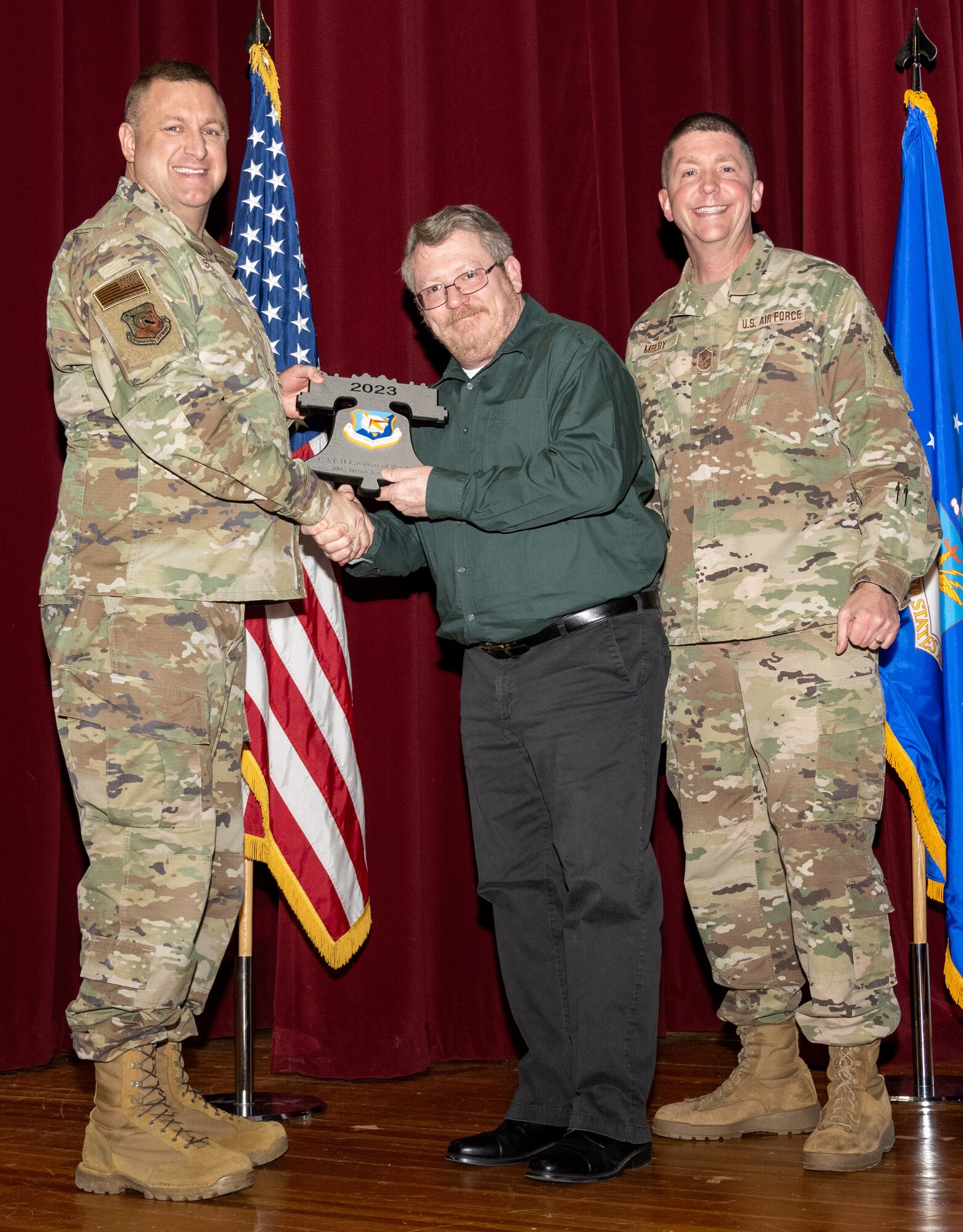 LaRochelle receives award