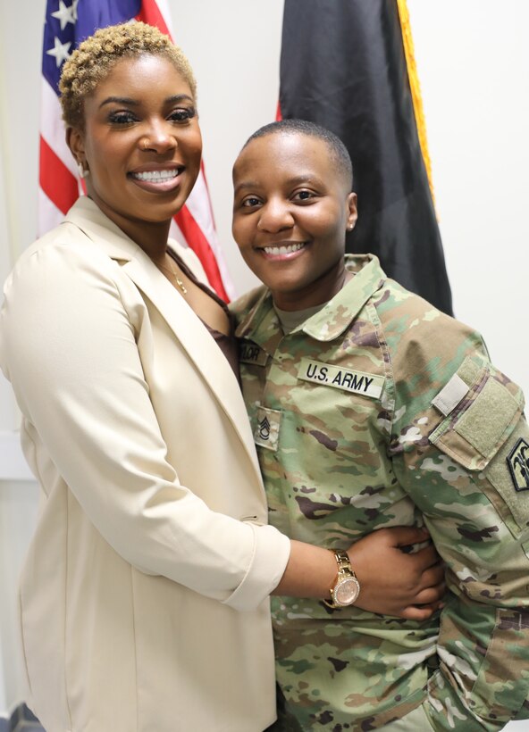 HHC, 7th Mission Support Command training NCO promotes to senior NCO