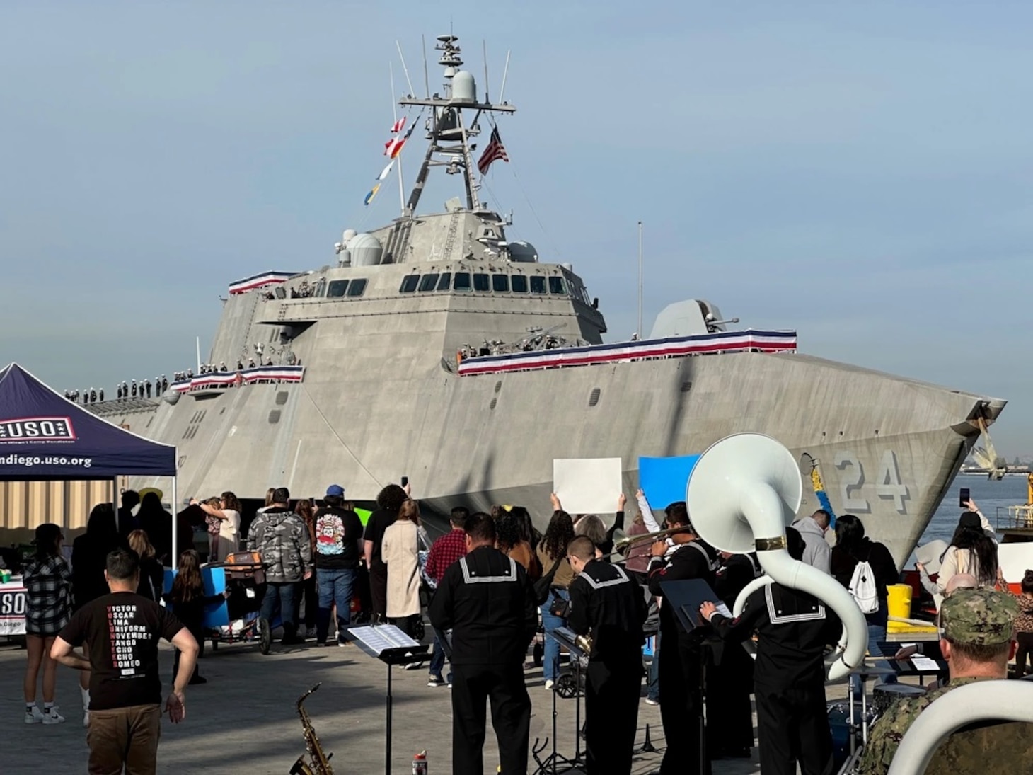 USS Oakland (LCS 24) Returns to Homeport in San Diego