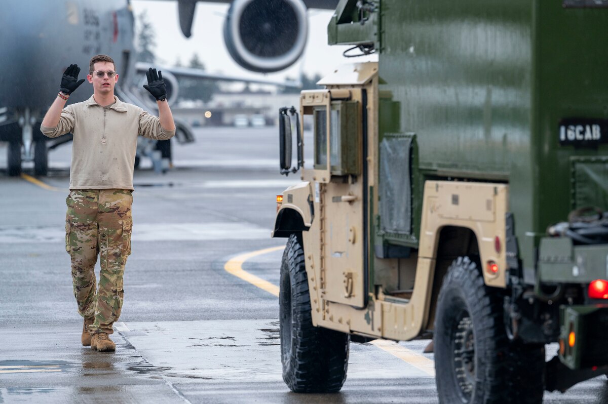 4-6 ACS and 8th AS execute air load operations for deployment readiness ...