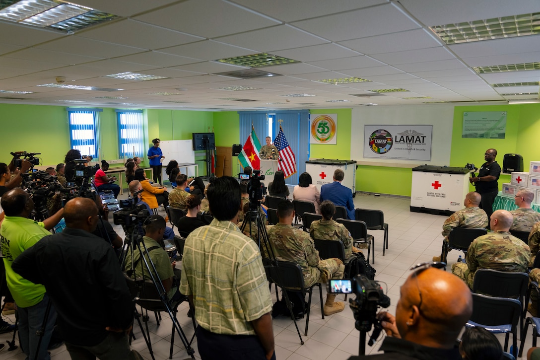 Under the direction of U.S. Southern Command’s Enduring Promise initiative, 42 U.S. Air Force active duty and reserve personnel were deployed to work alongside Surinamese military and civilian medical counterparts.