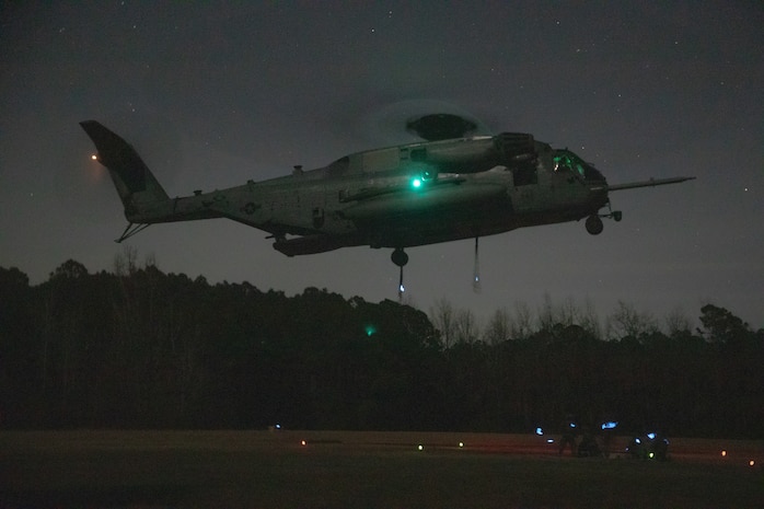 CLB 24 Marines and VMM-365 Marines Conduct Helicopter Support Team Training