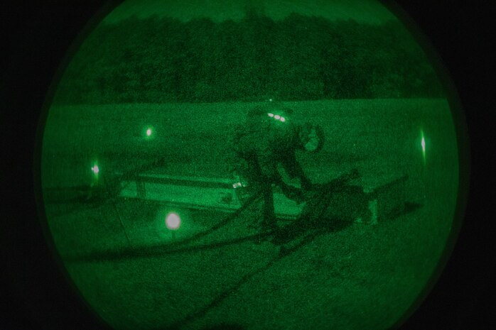 CLB 24 Marines and VMM-365 Marines Conduct Helicopter Support Team Training