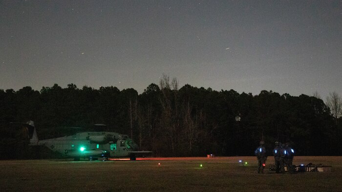 CLB 24 Marines and VMM-365 Marines Conduct Helicopter Support Team Training