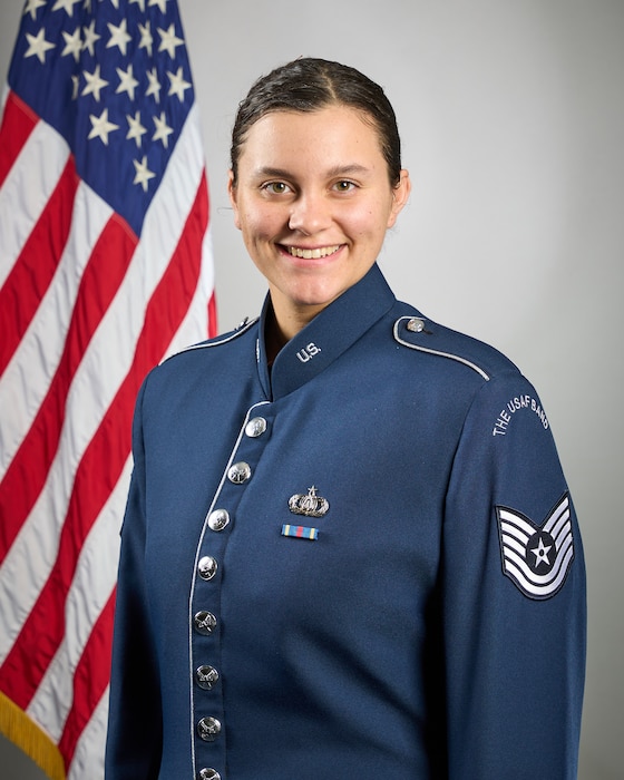 Aislin Carpenter Bio Photo