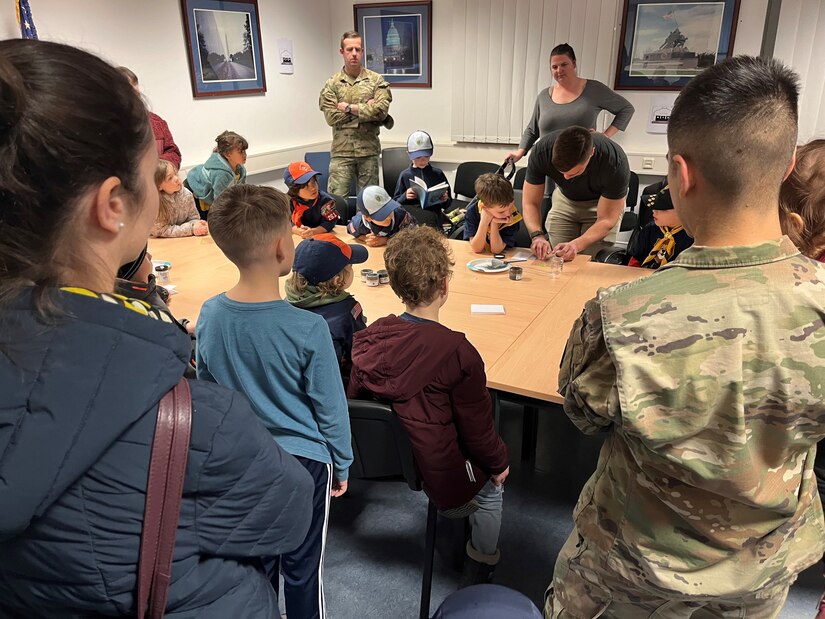 Special Agents from the Grafenwöhr Resident Agency host local Boy Scout Troop 261.