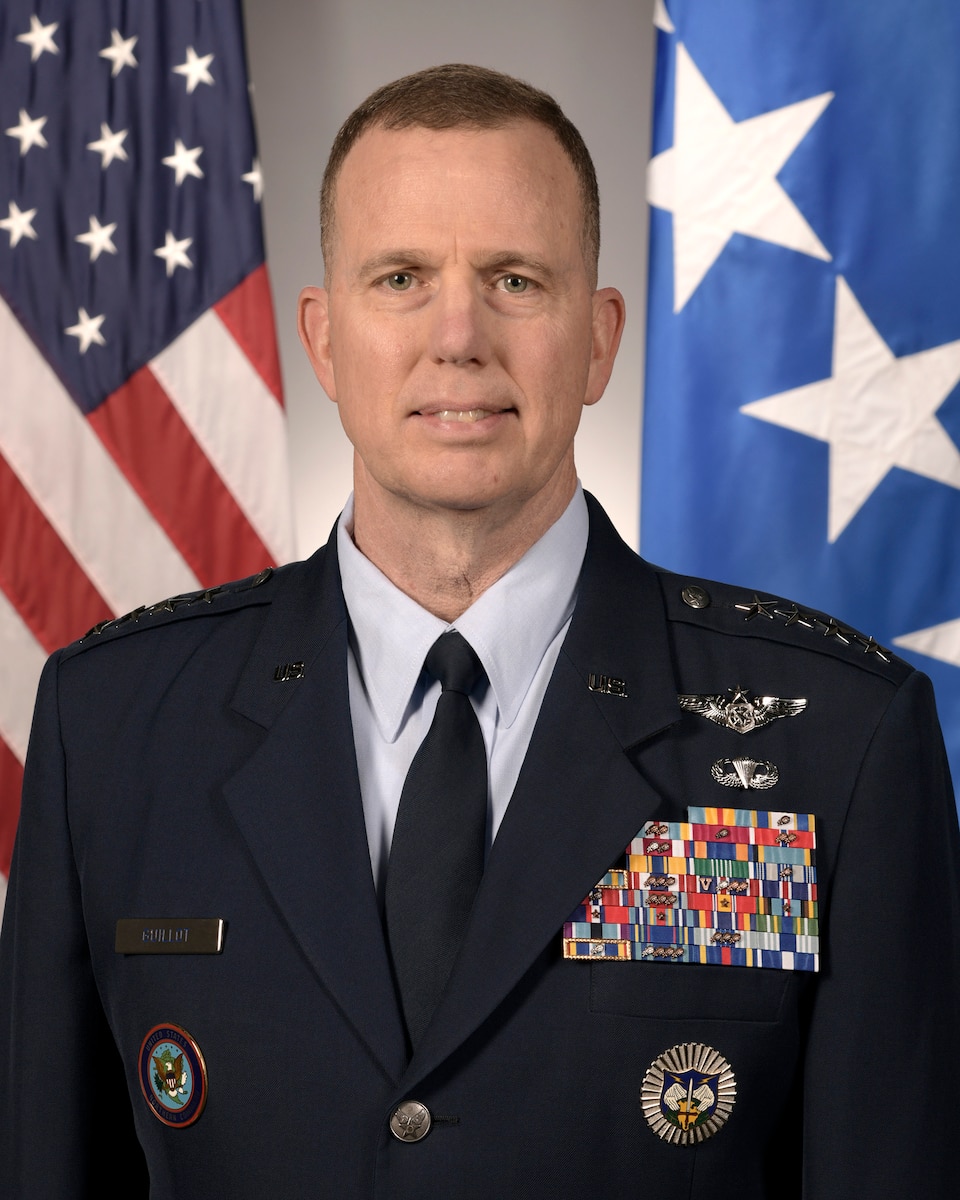 This is the official portrait of Lt. Gen. Gregory M. Guillot.