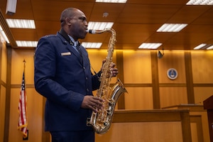 Man plays saxophone