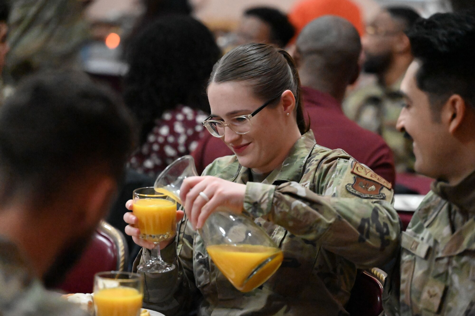 Airmen eat and drink.