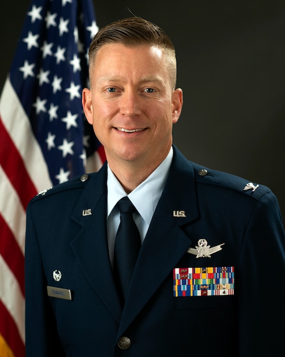 Colonel Jonthan Edwards official photo