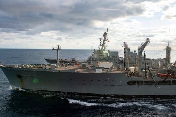 USS Carl Vinson (CVN 70) Conducts a Fueling-At-Sea with USNS Yukon (T-AO-202), USS Kidd (DDG 100)
