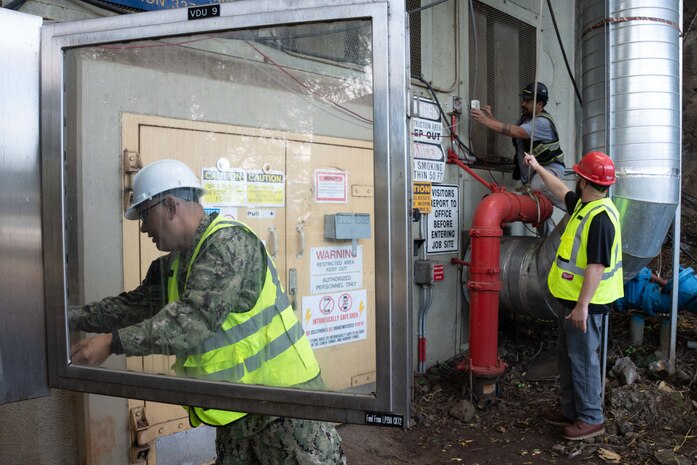 Personnel in support of Joint Task Force-Red Hill (JTF-RH) repair a fire alarm speaker system at the Red Hill Bulk Fuel Storage Facility (RHBFSF), Halawa, Hawaii, Dec. 28, 2023.