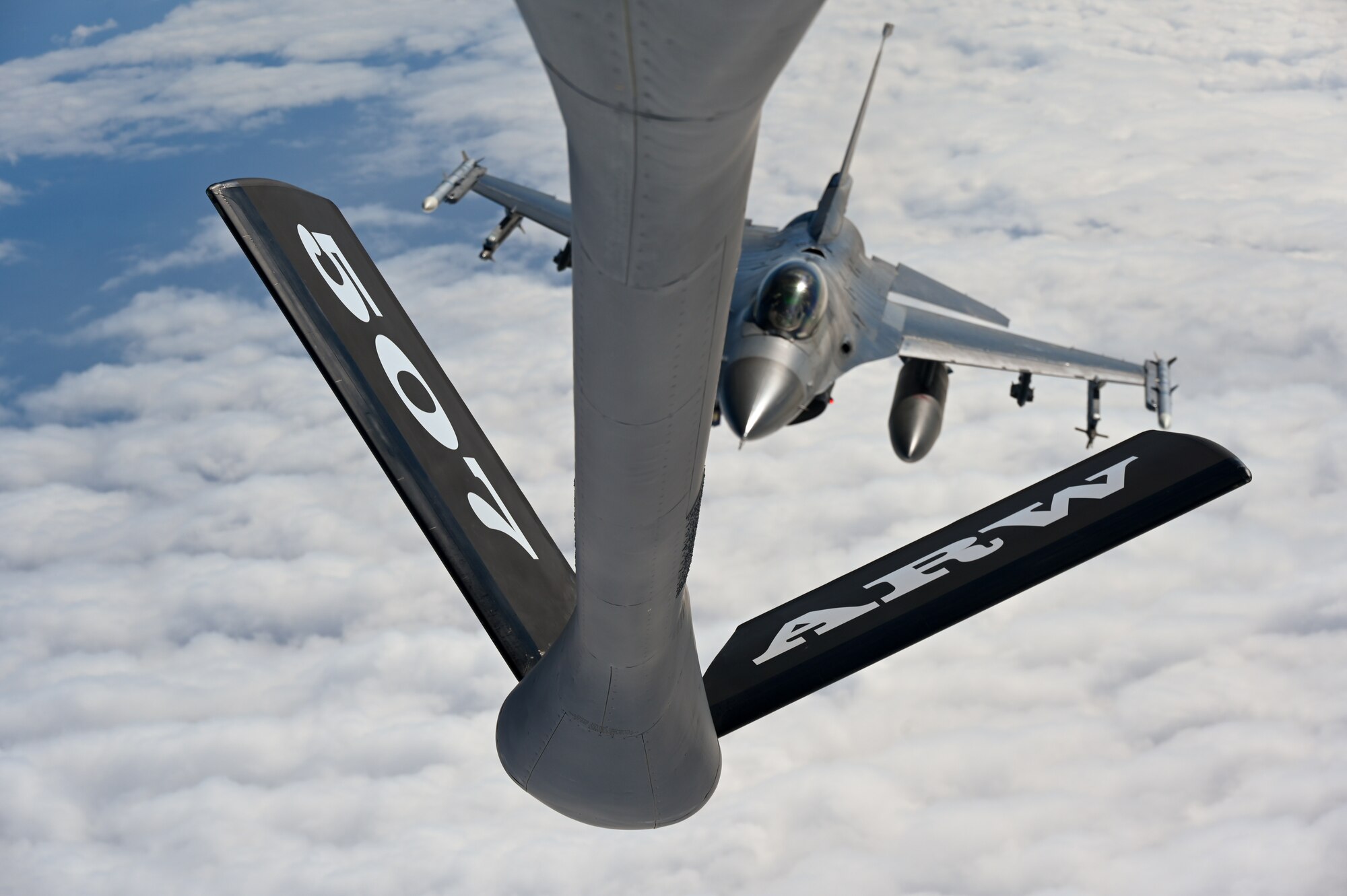 F-16 preparing to receive fuel