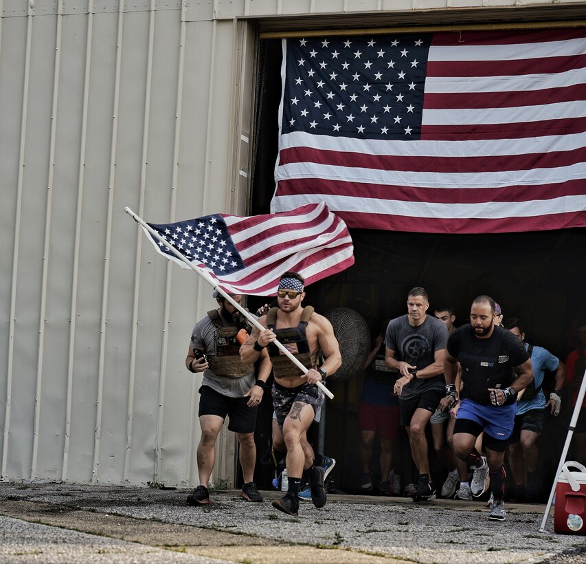 Army Explosive Ordnance Disposal officer demonstrates commitment to physical fitness