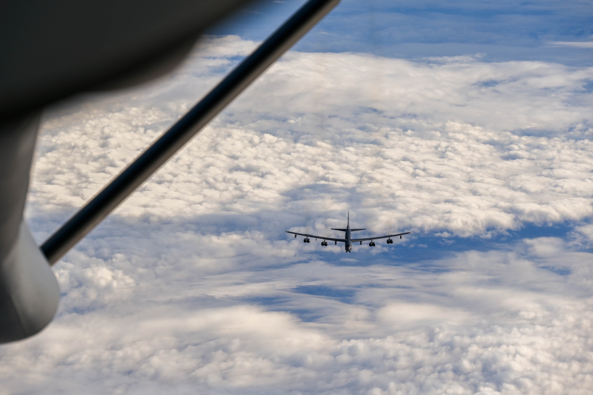 B-52 approaching KC-135 in midair