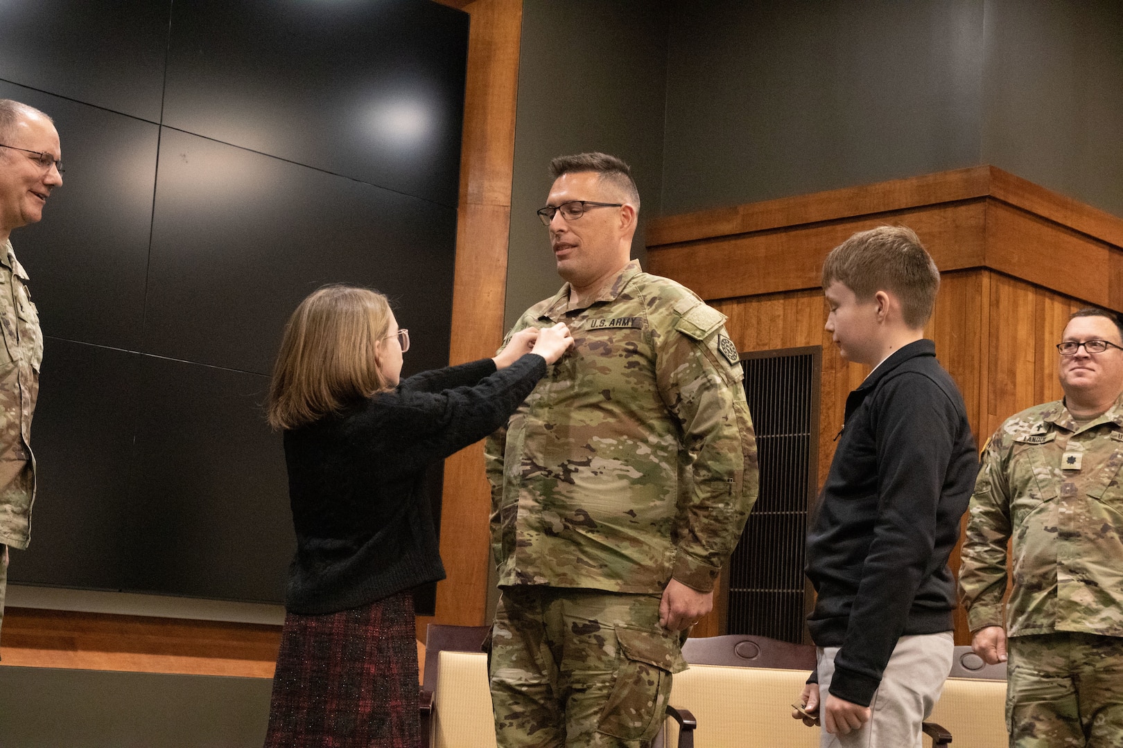 The Illinois Army National Guard’s staff officer in the Illinois Army National Guard Headquarters’ Plans, Operations, and Training Directorate (G3), Nicholas Krzensinki, was promoted to lieutenant colonel during a ceremony at the Illinois Military Academy on Camp Lincoln in Springfield on Jan. 4.