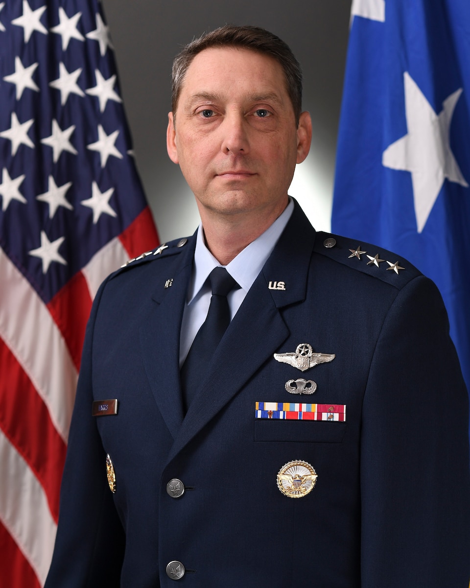 This is the official portrait of Lt. Gen. David A. Harris.