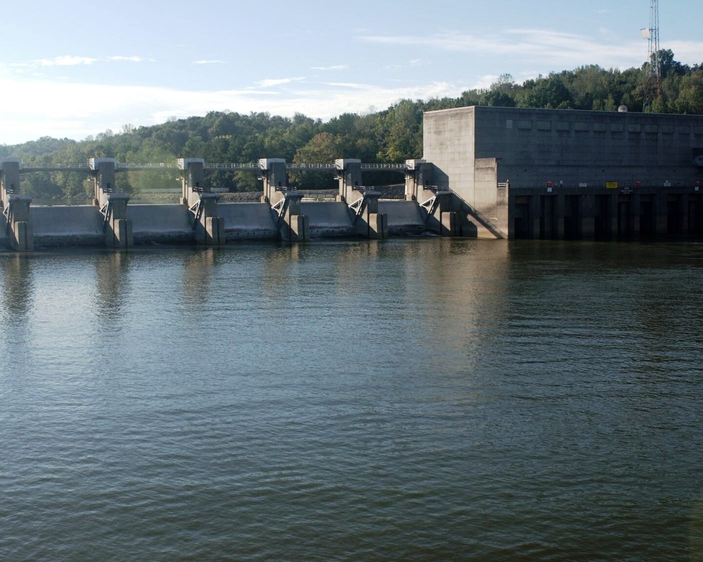 Cheatham Lake photo with dam