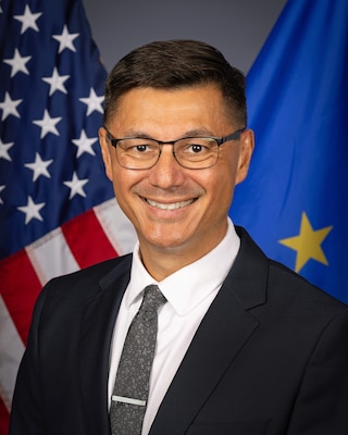 Tony Kurdy was currently serves as the Executive Director of Radiological Controls for Puget Sound Naval Shipyard & Intermediate Maintenance Facility, in Bremerton, Washington. (U.S. Navy photo)
