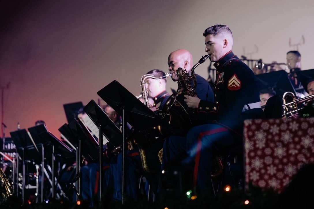 The III Marine Expeditionary Force Band conducted their Holiday Concert Series at the Camp Foster Base Theater. The three concerts brought holiday cheer and comradery to more than 5000 people.