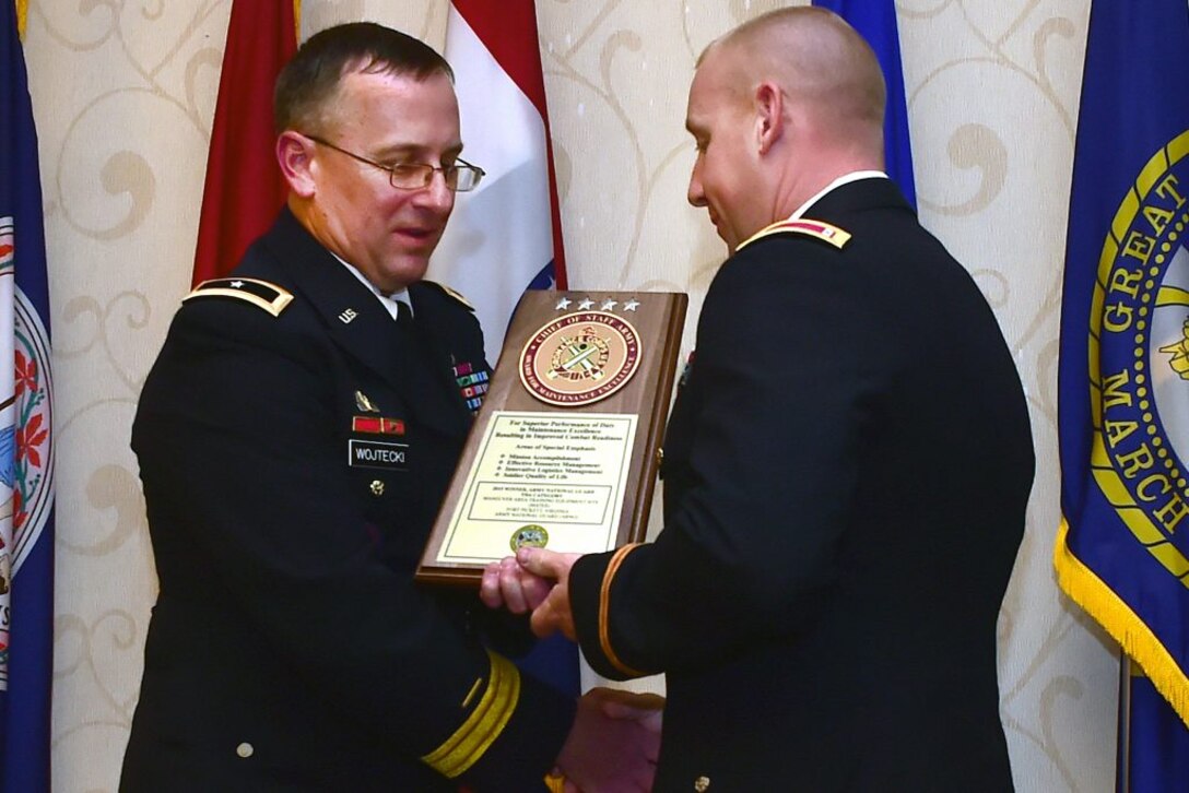 Soldier receives award