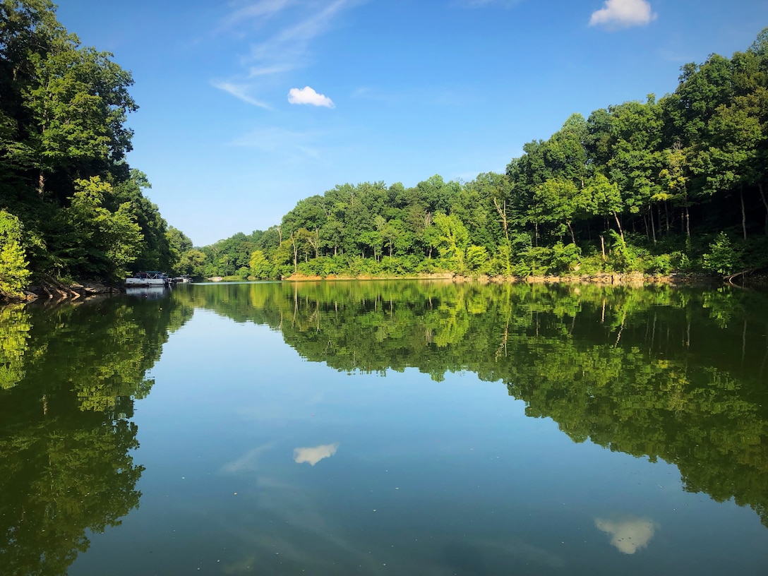 A beautiful blue sky over the water at Nolin River Lake in Bee Spring, Kentucky.
