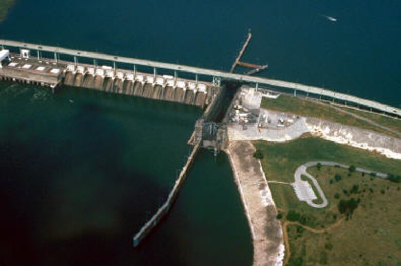 Fort Loudoun Navigation Lock aerial view
