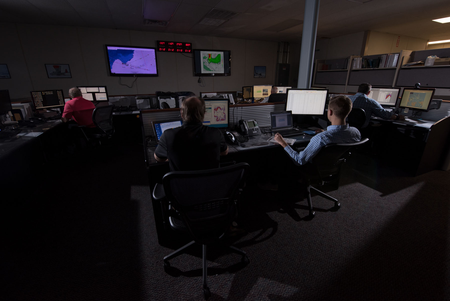 Employees at SPAWAR Systems Center (SSC) Atlantic’s Remote Operations Facility (ROF) in Charleston, South Carolina provide operational forecast services in support of all U.S. assets on the continent of Antarctica. The ROF also provides air traffic control services and general support for Antarctic flights.
