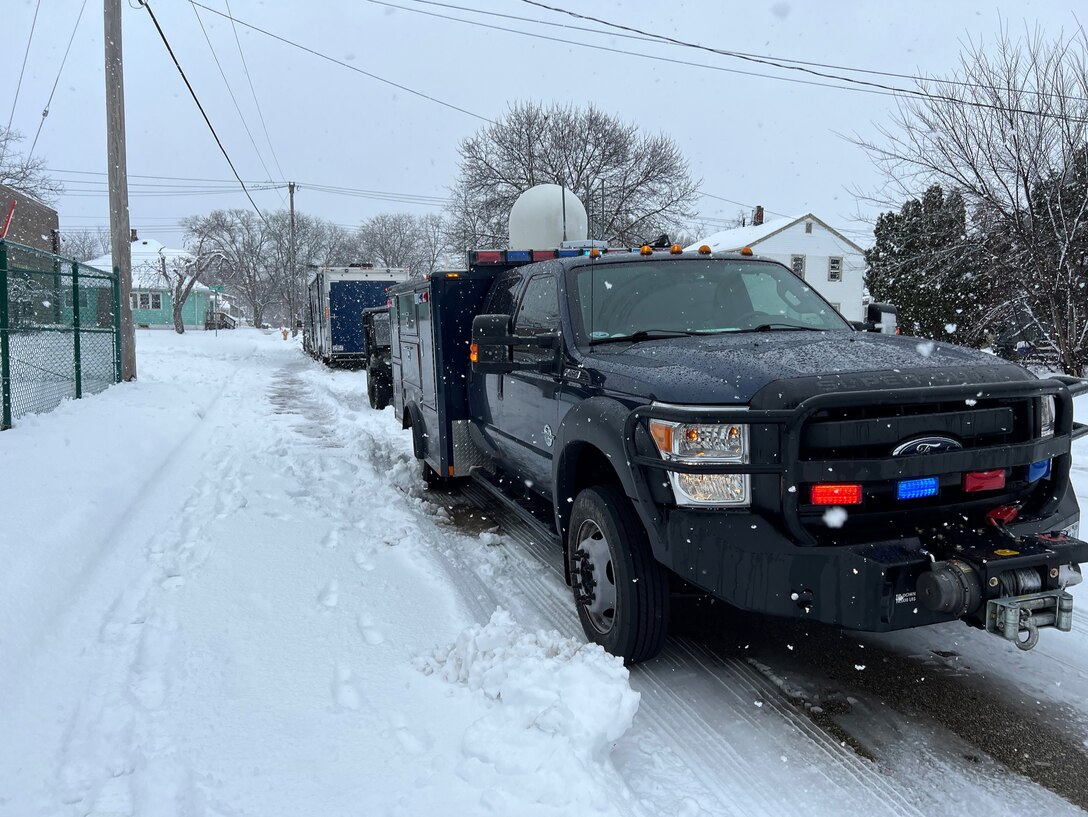 The Wisconsin National Guard’s 54th Civil Support Team provided specialized assistance to local first responders in Beloit, Wis., Jan. 12 by monitoring the air at the site of a fire at a tire recycling facility. Wisconsin National Guard photo