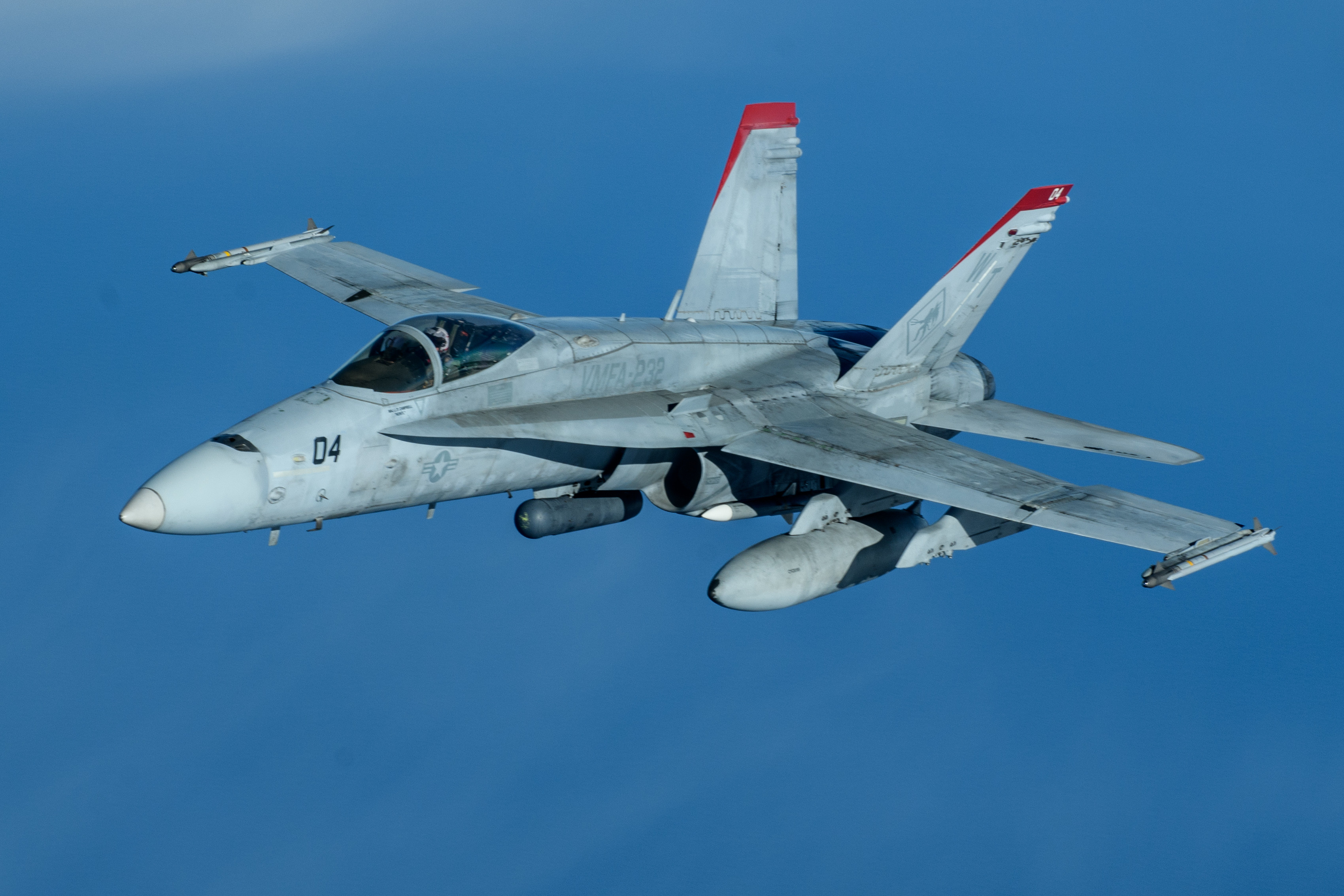 909th-ars-keeps-the-marines-flying
