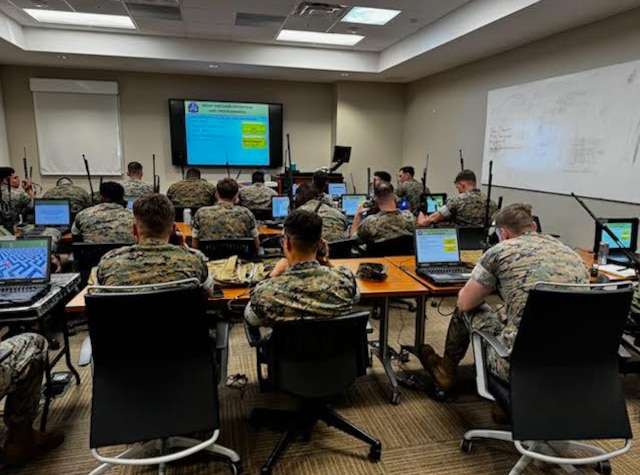 【M's  】BRIEFING【317】 Epic 48 Hour Briefcase | Black Ballistic Nylon – DEFY