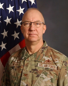 Command Photo of MoANG Colonel Gordon Meyer