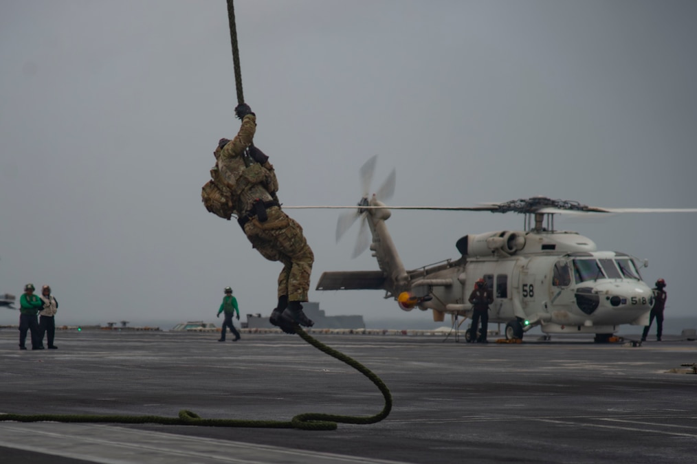 NSW Conducts Operations Aboard USS Carl Vinson