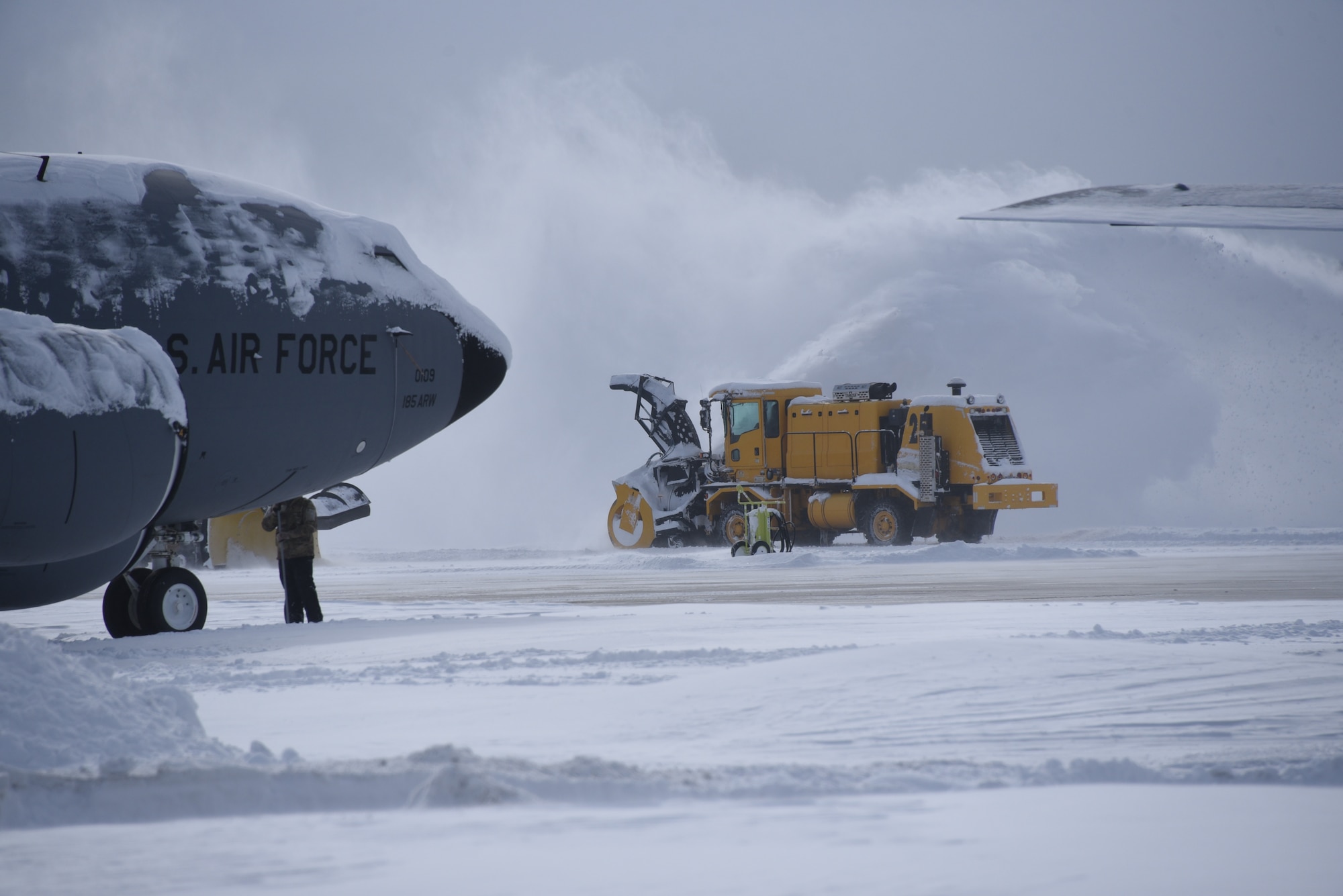Flight line snow clearing