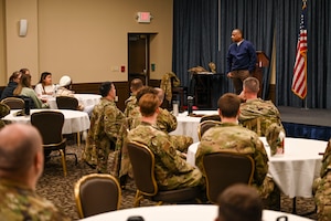 Guest speaker presents seminar to Airmen