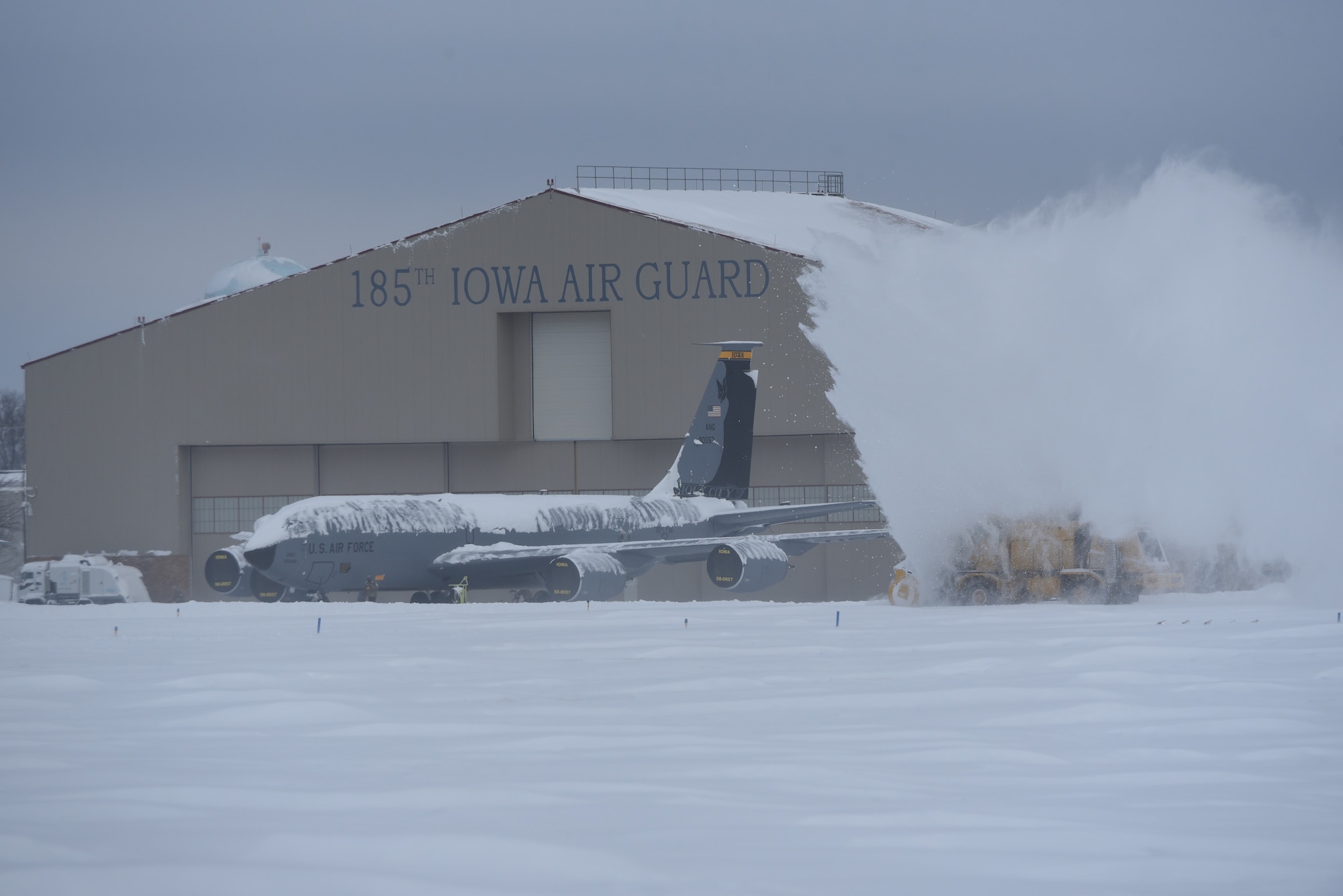Flight line snow clearing