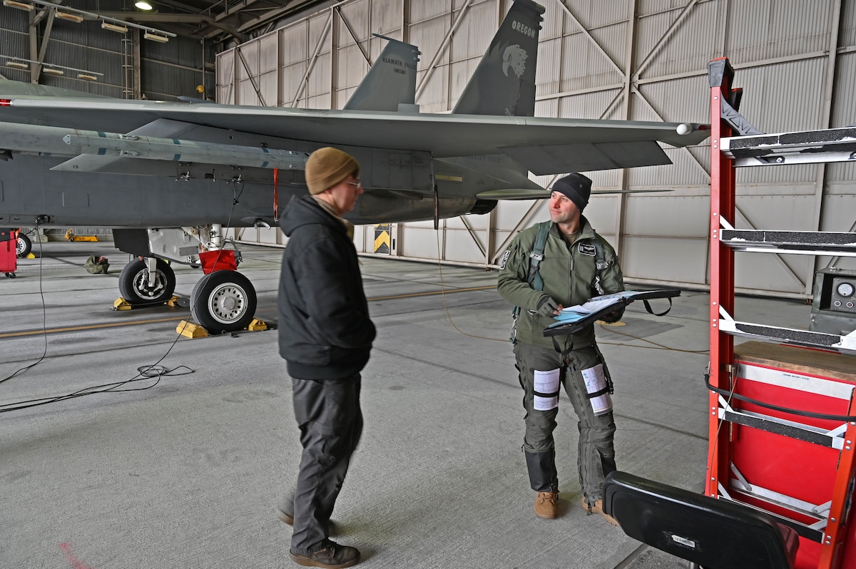 End of an Era: 173rd FW trains the last F-15 Eagle Instructor