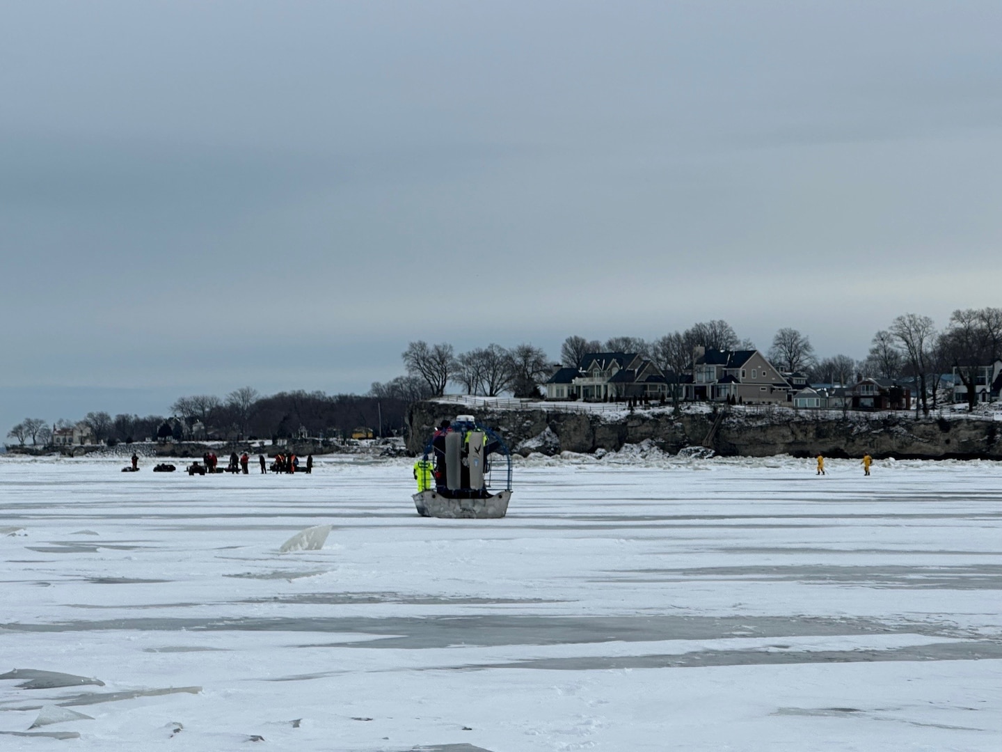 Coast Guard rescues 9 from ice floe on Lake Erie