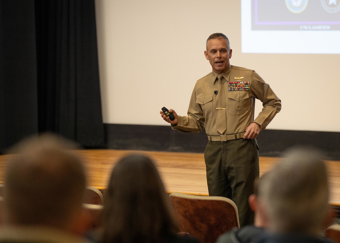 NEWPORT, R.I. – Lt. Gen. Matthew G. Glavy, Deputy Commandant for Information (DC I), U.S. Marine Corps (USMC) Forces, U.S. Strategic Command (USSTRATCOM), delivers a Lecture of Opportunity at the U.S. Naval War College (NWC) on board Naval Station Newport, Rhode Island January 23, 2024. During his visit, Lt. Gen. Glavy met with NWC President Rear Adm. Pete Garvin before giving his lecture on “The Information Warfighting Function” to NWC students, faculty, and staff. In his current role Lt. Gen. Glavy serves as the USMC liaison to Commander, USSTRATCOM, representing USMC capabilities and interests while advising on the proper support and employment of Marine forces. Established in 1884, NWC informs today’s decision-makers and educates tomorrow’s leaders by providing educational experiences and learning opportunities that develop their ability to anticipate and prepare strategically for the future, strengthen the foundations of peace, and create a decisive warfighting advantage. (U.S. Navy photo by Brett Dodge/Released)