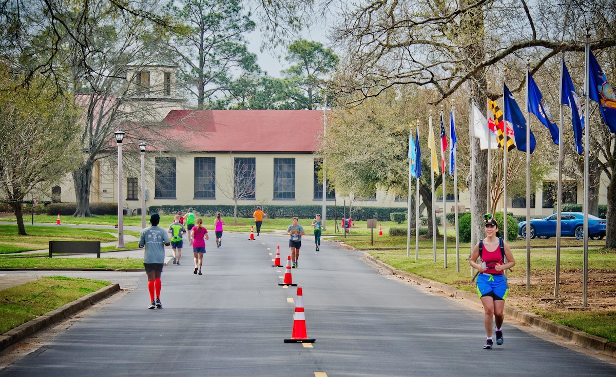 Maxwell AFB, Ala. - Participants in the 2nd Montgomery Marathon run down Inner Circle in their route across Maxwell March 12, 2016. Approximately 10 miles of the marathon was on Maxwell. The Montgomery Marathon is a qualifier for the Boston Marathon.(USAF Photograph by Donna L. Burnett/released)