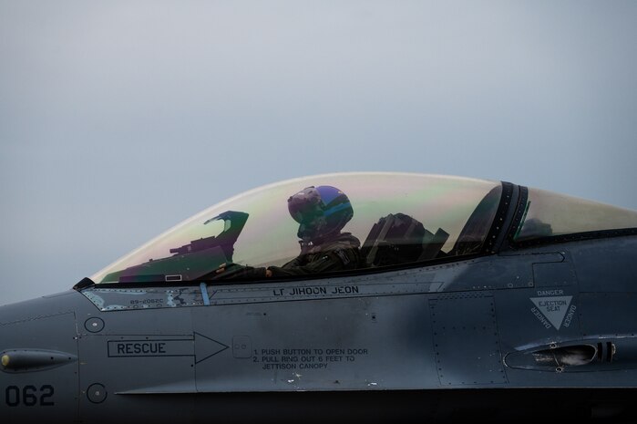 A pilot assigned to the 35th Fighter Squadron taxis before a flight.