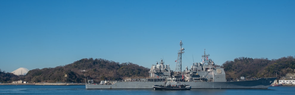 240126-N-YQ181-1113 YOKOSUKA, Japan (Jan. 26, 2024) The Ticonderoga-class Guided Missile-Cruiser USS Antietam (CG 54) departs Yokosuka, Japan, Jan. 26. USS Antietam departed Yokosuka for the final time before transiting to its new homeport of Pearl Harbor, Hawaii, as part of a planned rotation of forces in the Pacific. (U.S. Navy photo by Mass Communication Specialist 2nd Class Askia Collins)