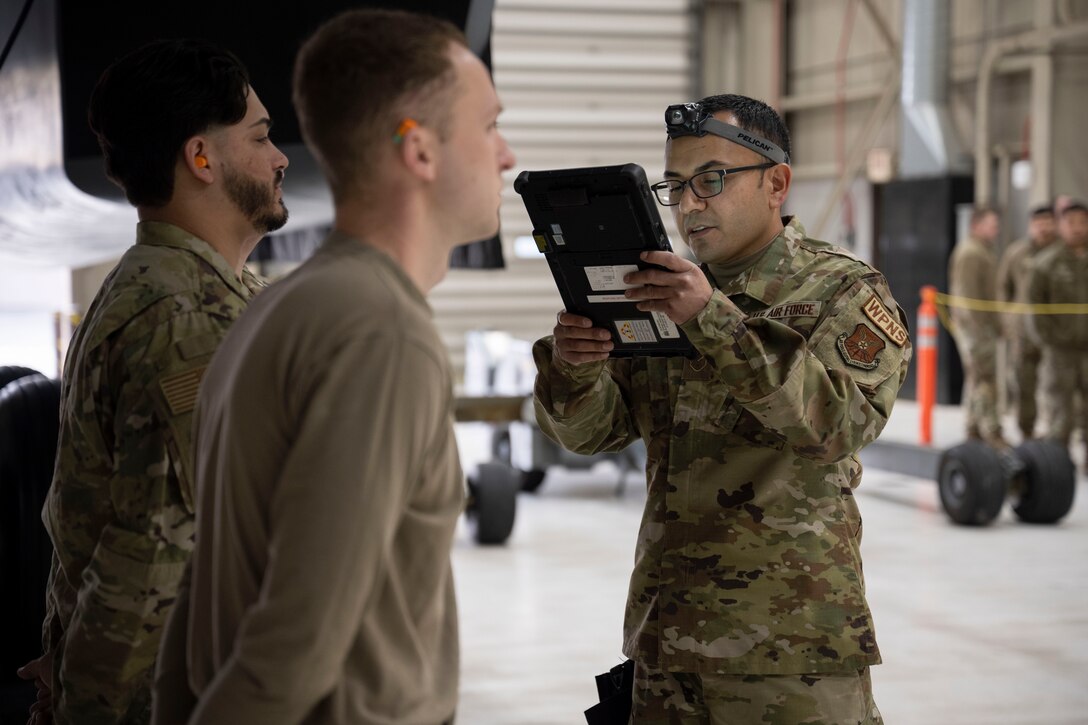 28th MXS holds 4th quarter weapons load competition