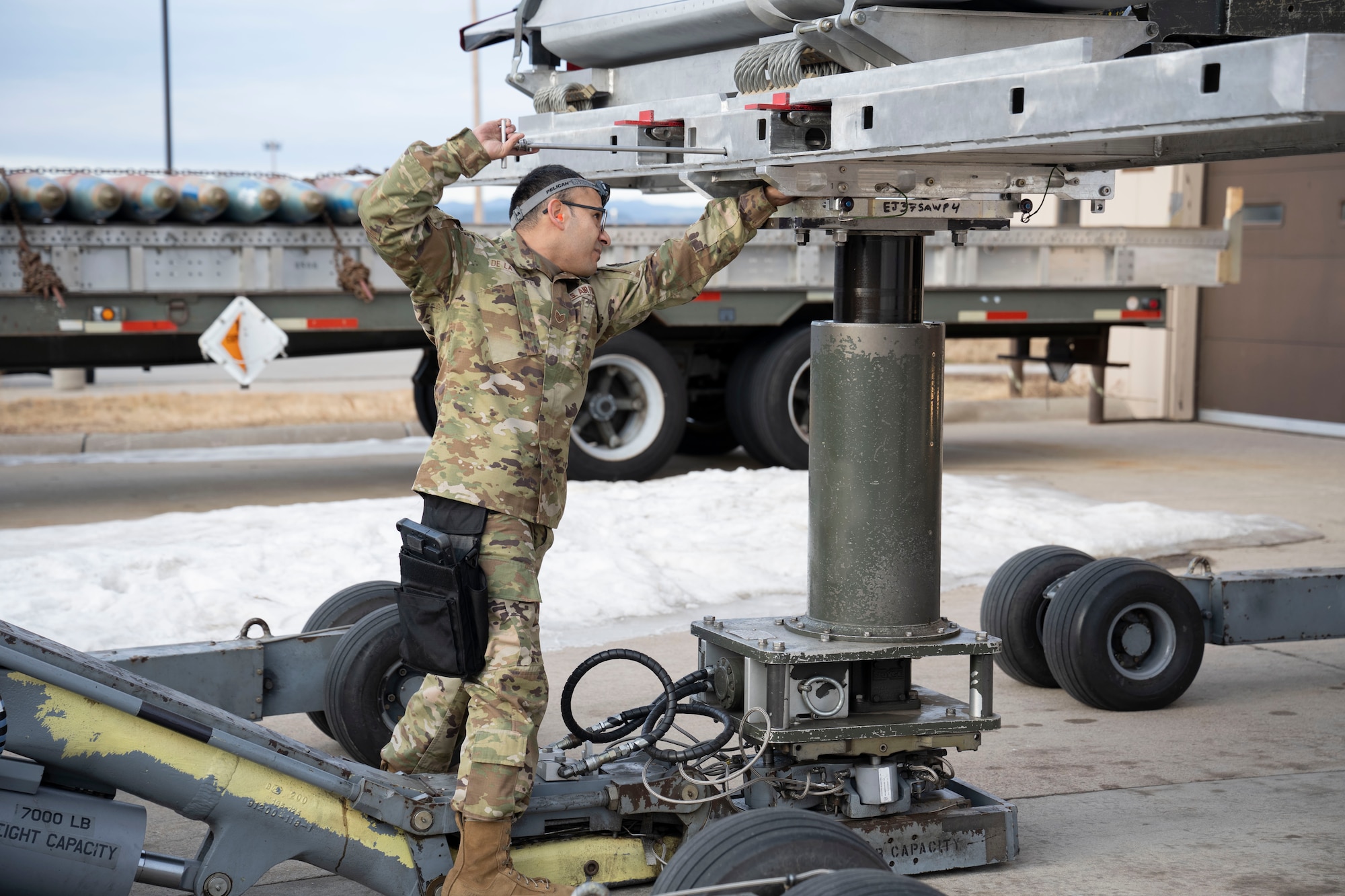 28th MXS holds 4th quarter weapons load competition