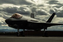 An F-35 jet