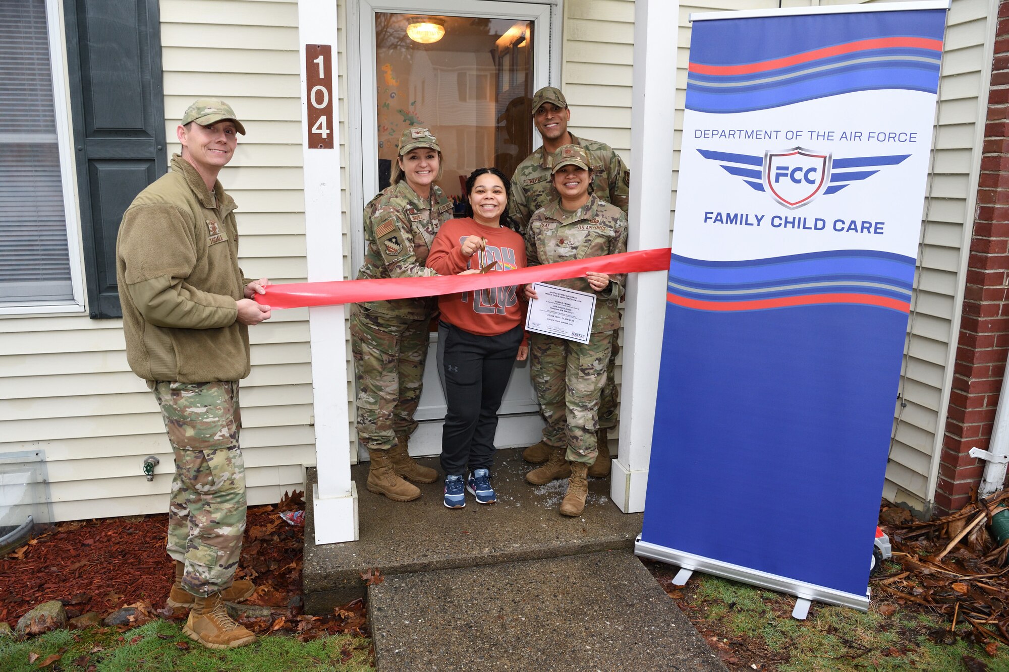 Image of ribbon cutting ceremony