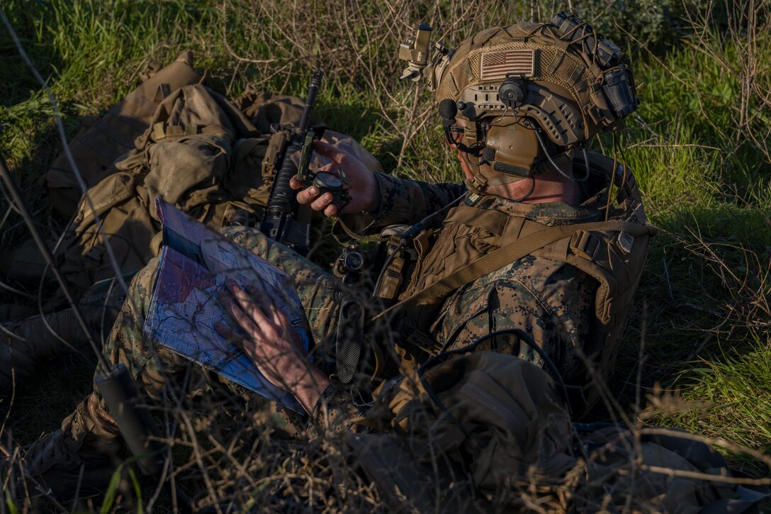 U.S. Marines with 1st Air Naval Gunfire Liaison Company assess firepower control teams